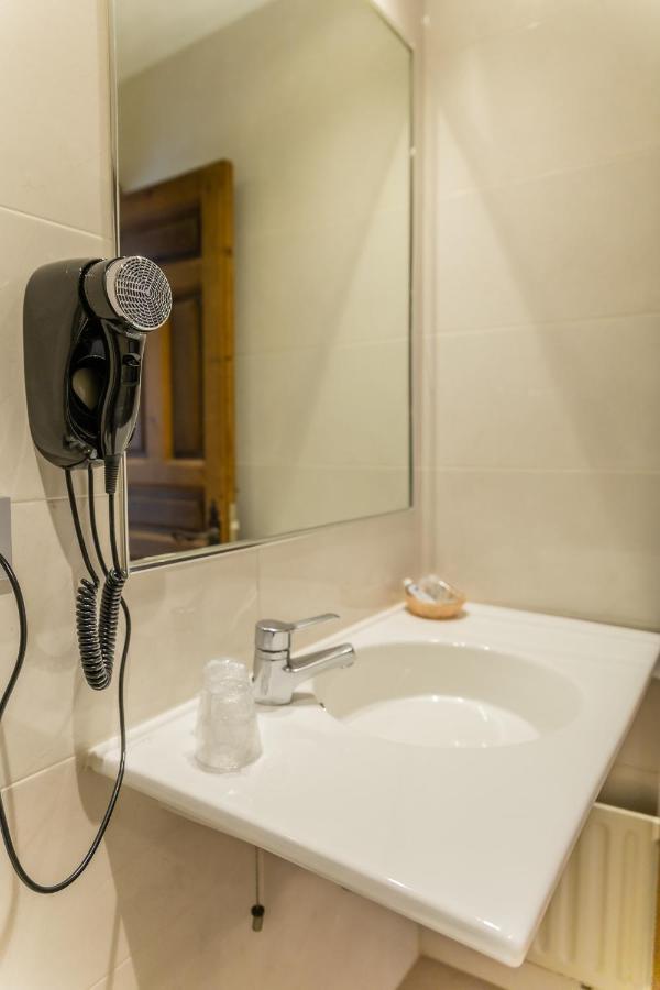 Hostal سانتو دومينغو دي سيلوس المظهر الخارجي الصورة