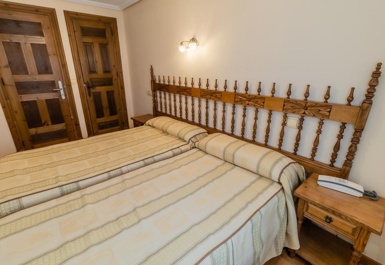 Hostal سانتو دومينغو دي سيلوس المظهر الخارجي الصورة